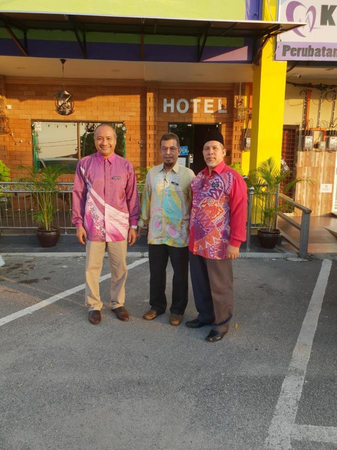 โรงแรมบาเจะต์ มูโกะฮ์ เซงโงติ Jertih ภายนอก รูปภาพ